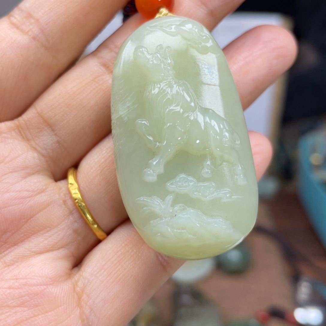 和田玉颈饰未镶嵌