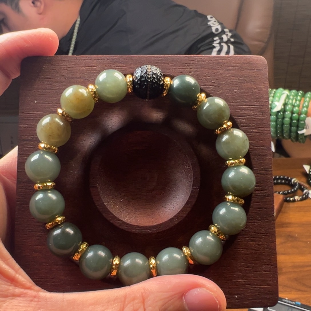 和田玉未镶嵌手链