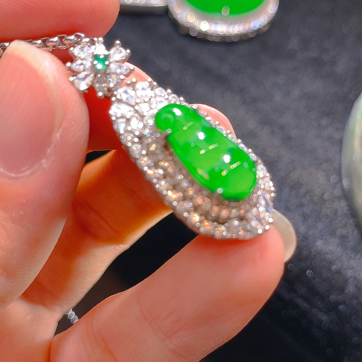 【闪购商品】翡翠颈饰未镶嵌翡翠