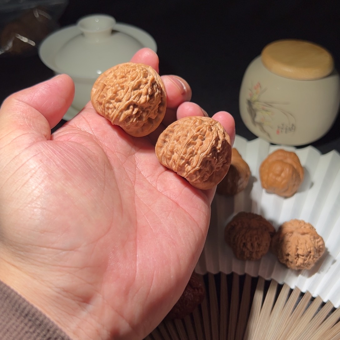 文玩核桃把件阿*三角