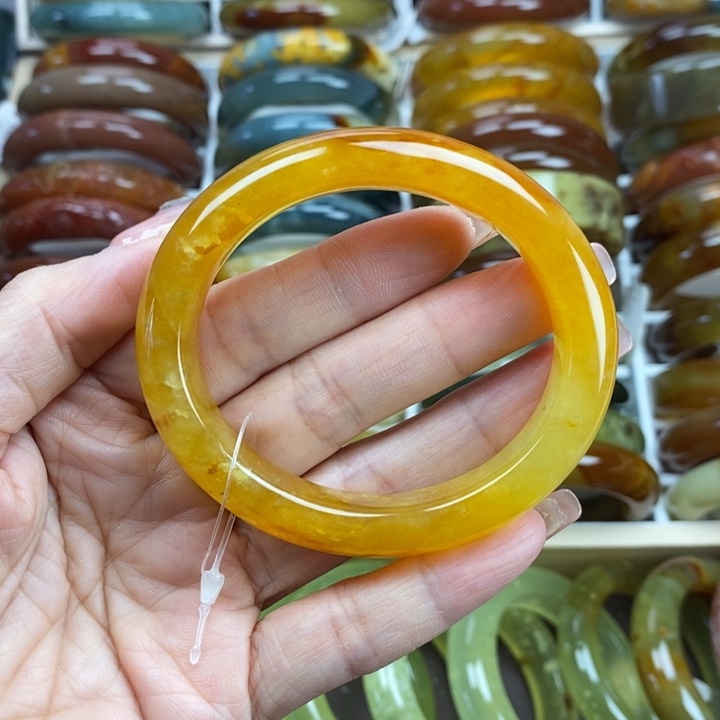 蛇纹石玉手镯未镶嵌54