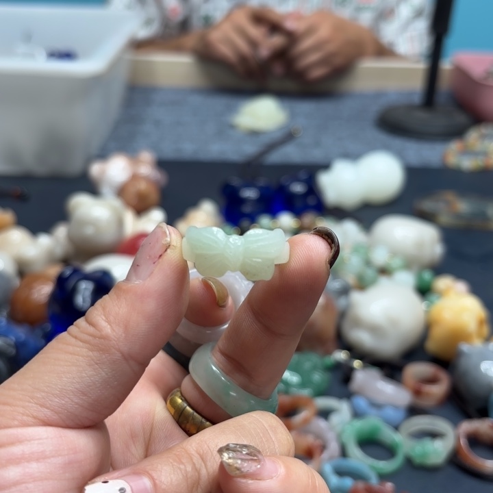 ****K石英岩玉合金颈饰