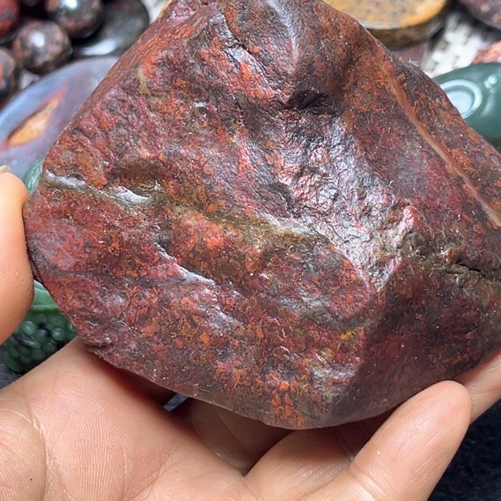 往***哥石英石红天宝原石红衣丁