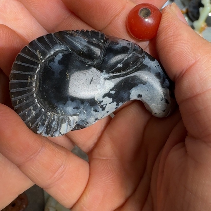 和田玉（糖玉）未镶嵌挂件