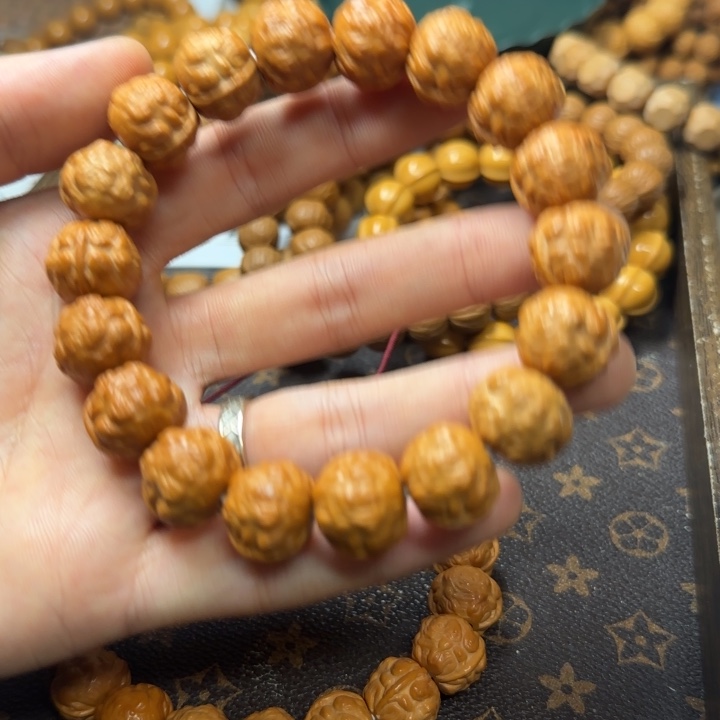 手串猴头核桃蝉王
