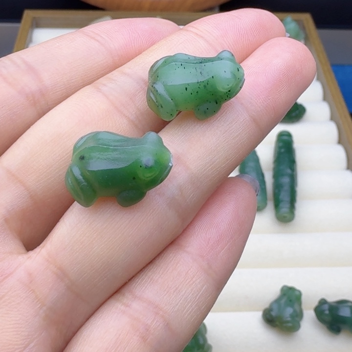 浮***️和田玉（糖玉）未镶嵌车挂