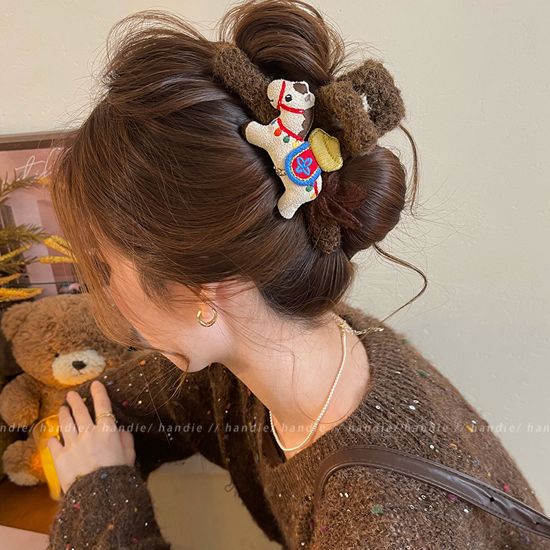 马上有钱~头发抓夹女小马毛绒鲨鱼夹2025新款高级感发夹冬日发饰