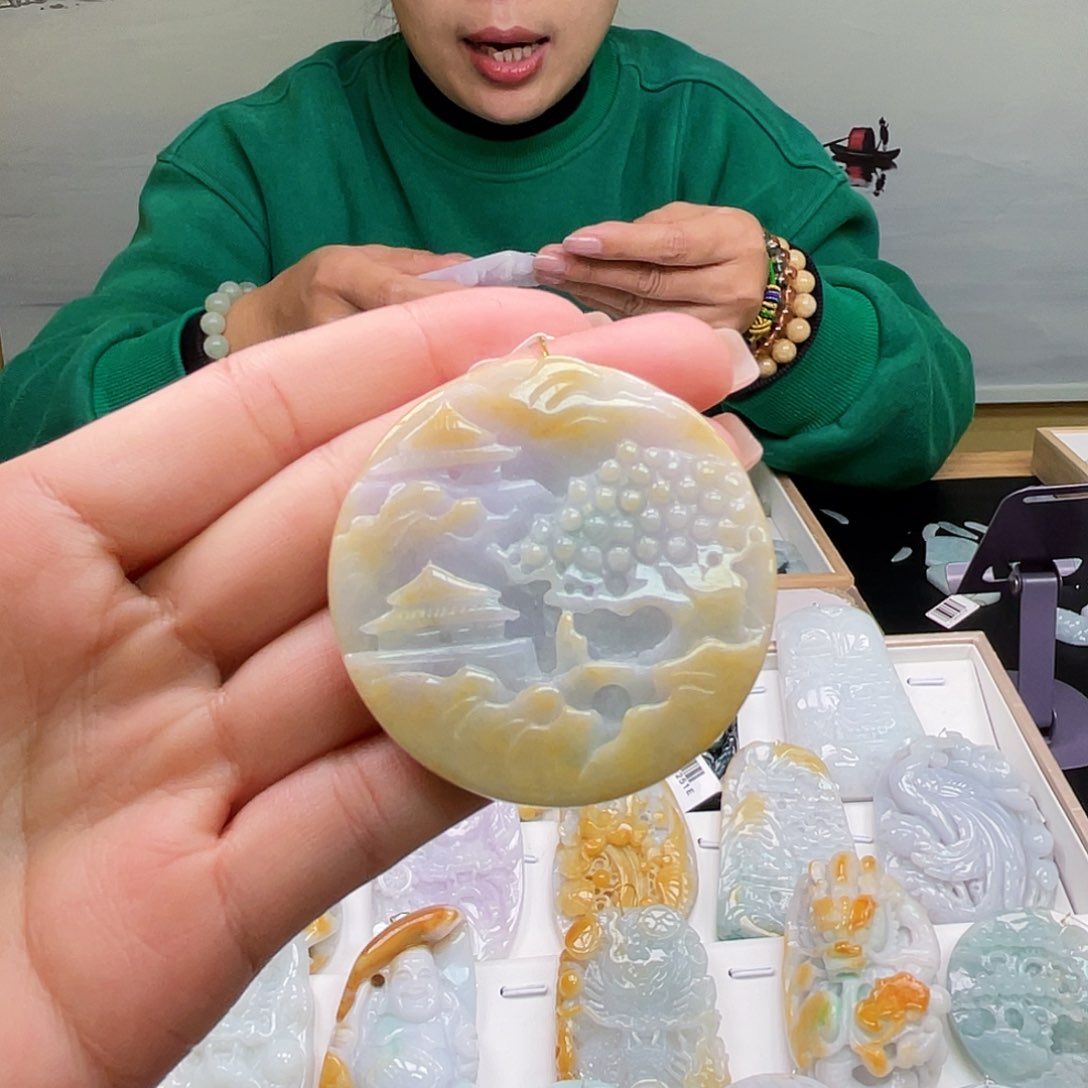 翡翠吊坠(不含链)未镶嵌