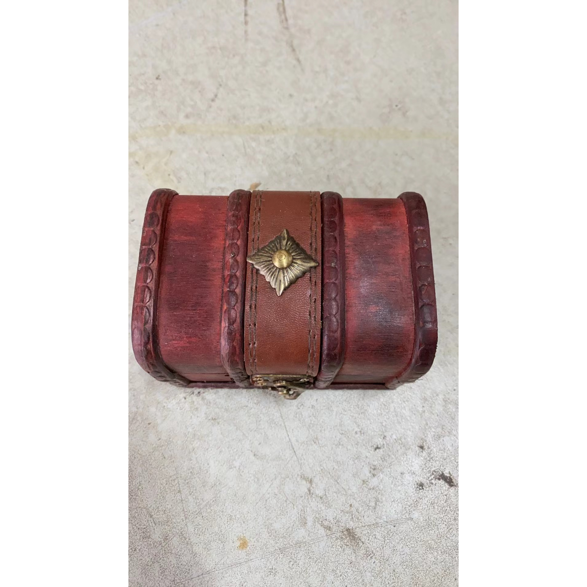 红红红红木盒摆件一个链接2