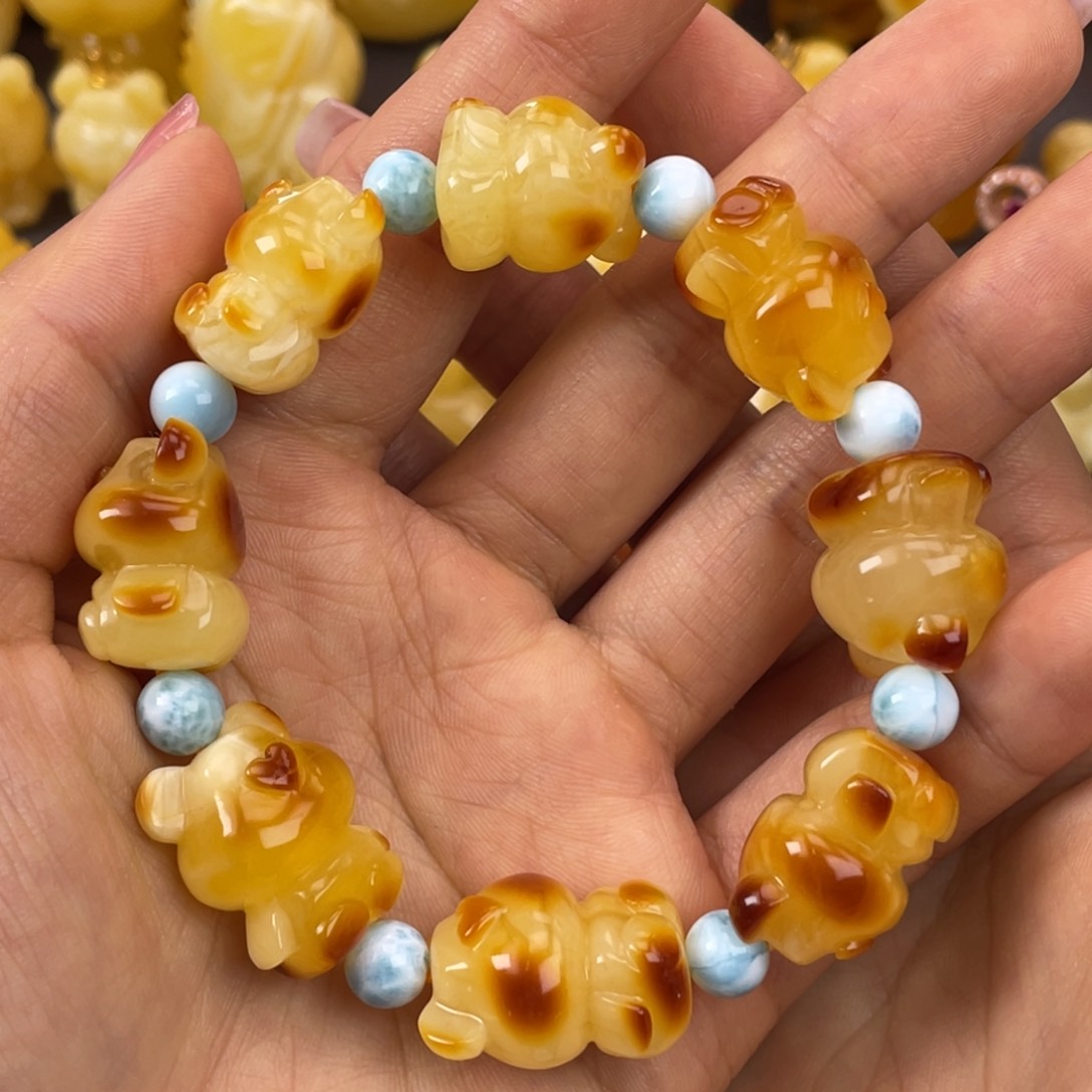 琥珀裸石未镶嵌蜜蜡