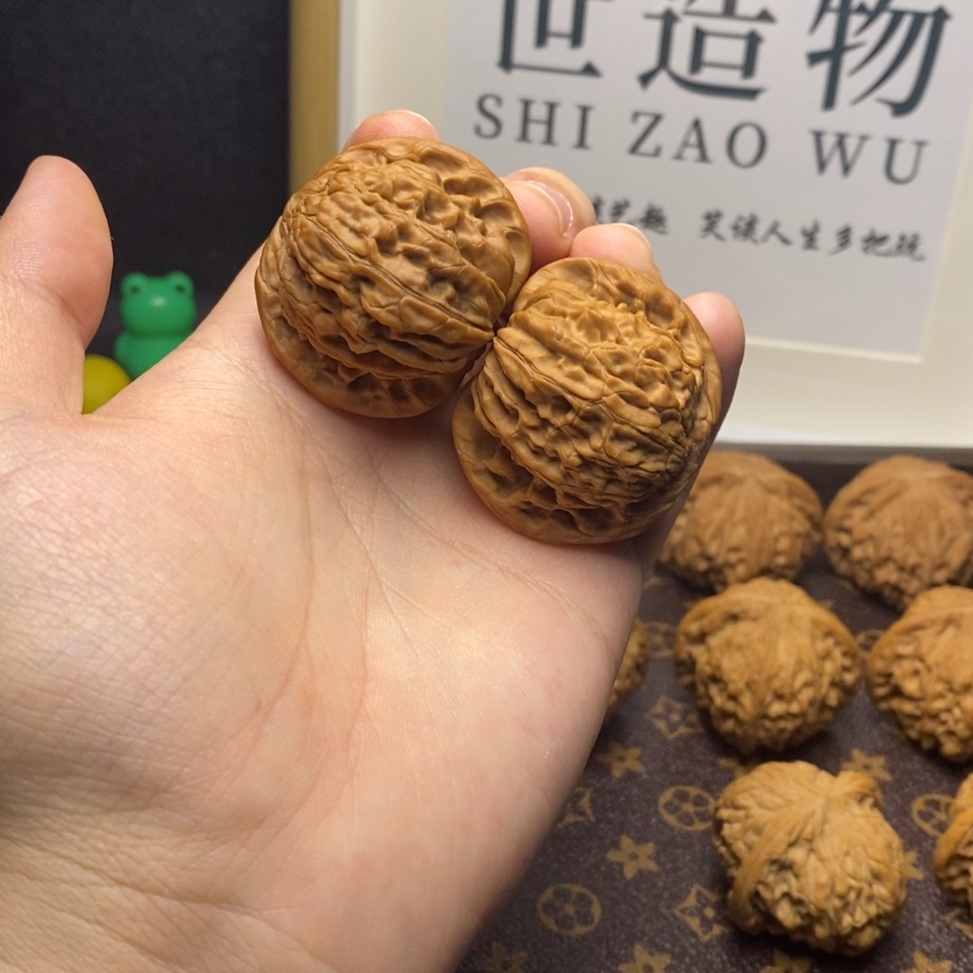桃核把件涞水山地磨盘