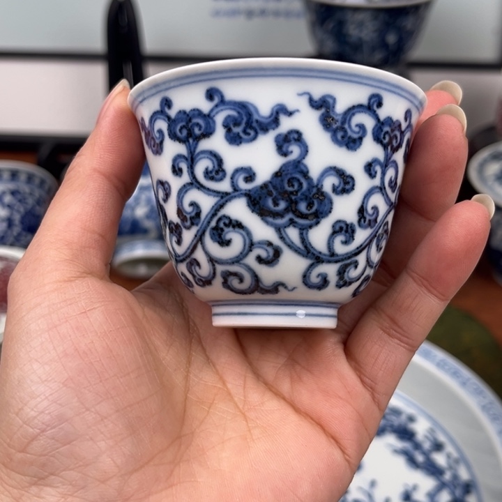 28558655855885558558