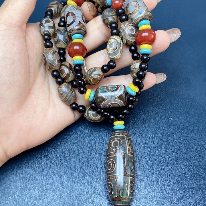 玛瑙/玉髓颈饰未镶嵌