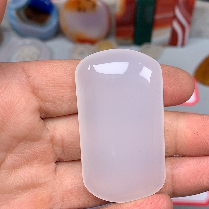 赏***者玛瑙/玉髓未镶嵌颈饰