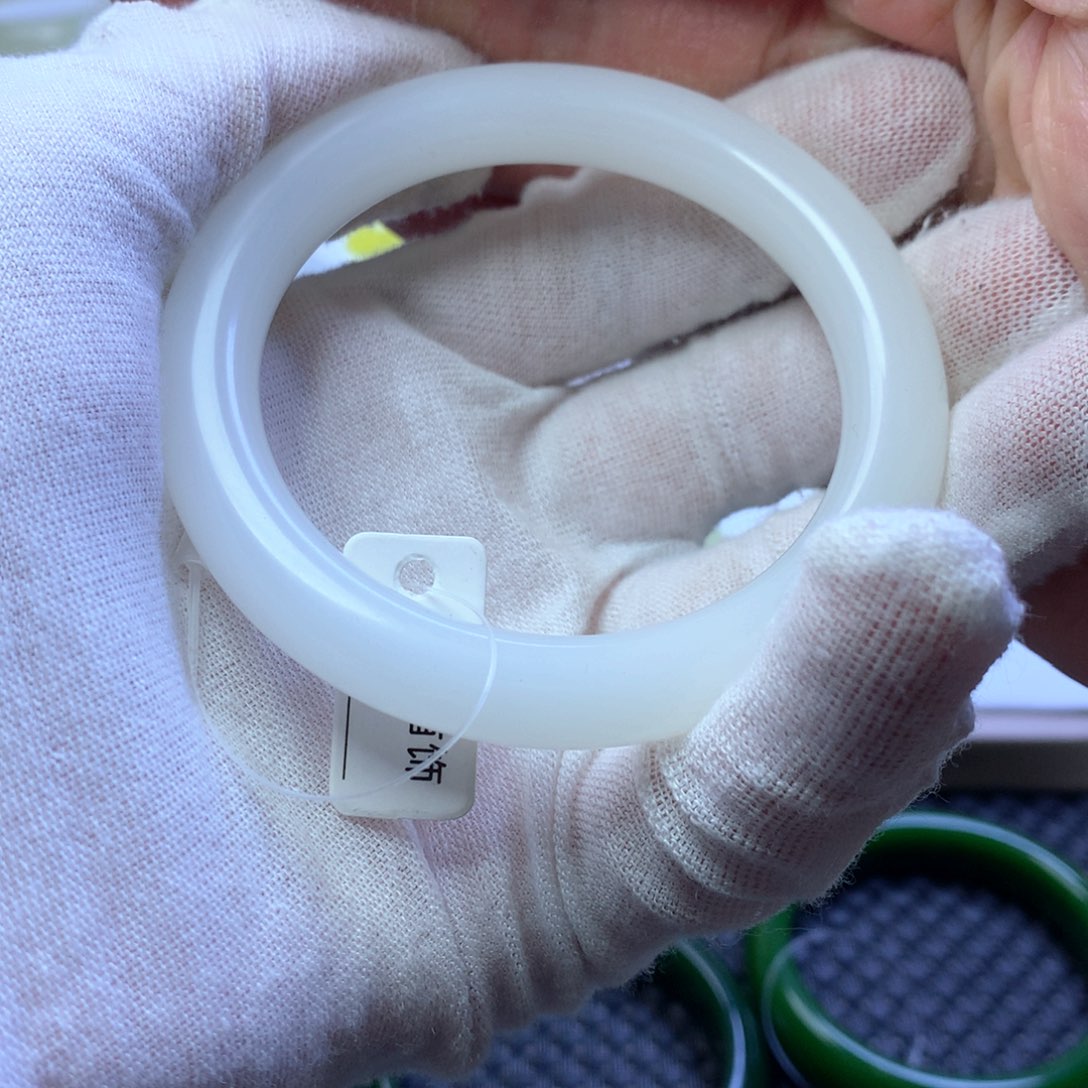 房****非金属房姐姐定向链接56➕圈口白玉