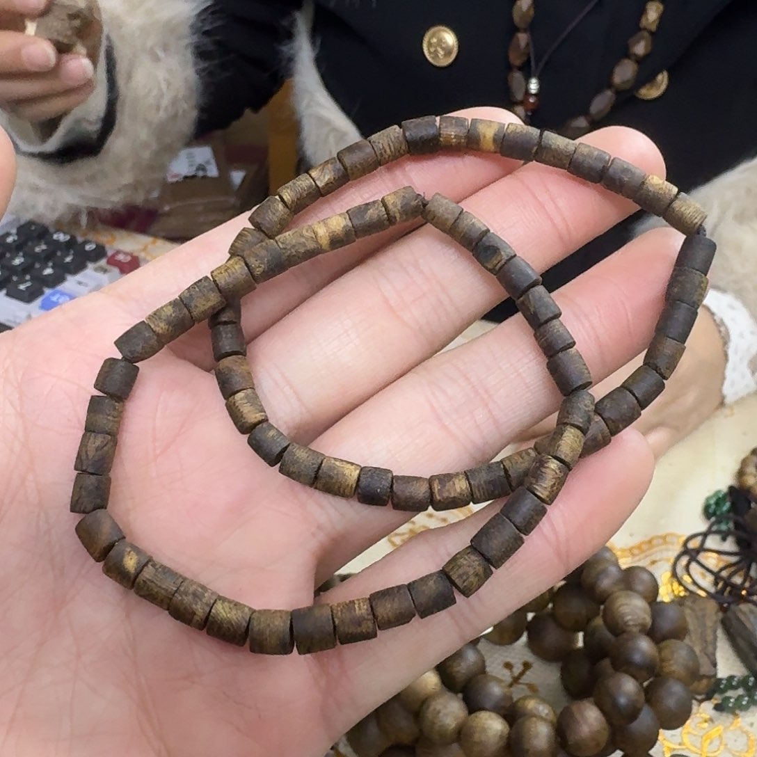 沉香沉香枕白棋桶珠单圈 3 克多样性发一