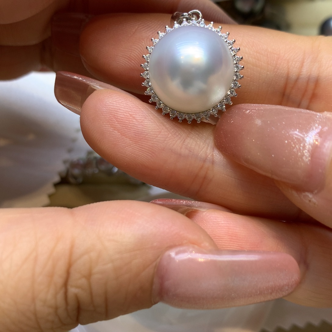 颈饰银S925镶嵌海水珍珠