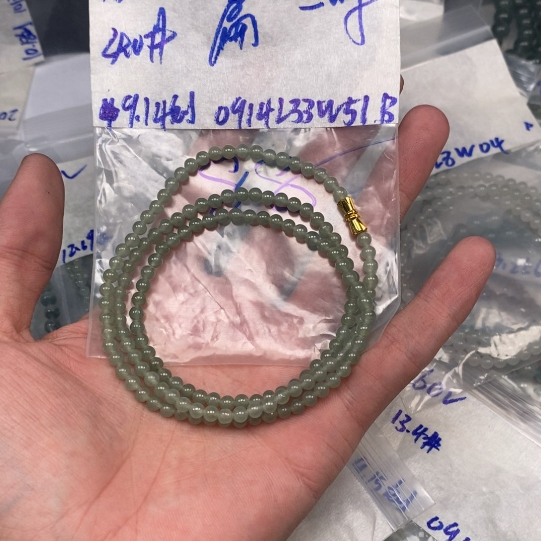 定制翡翠未镶嵌扁*呀