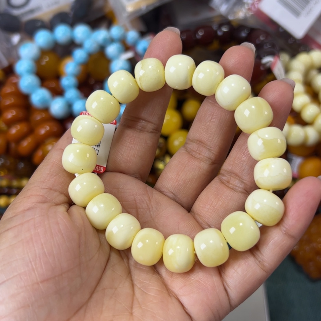 未镶嵌琥珀珠宝奇石1447