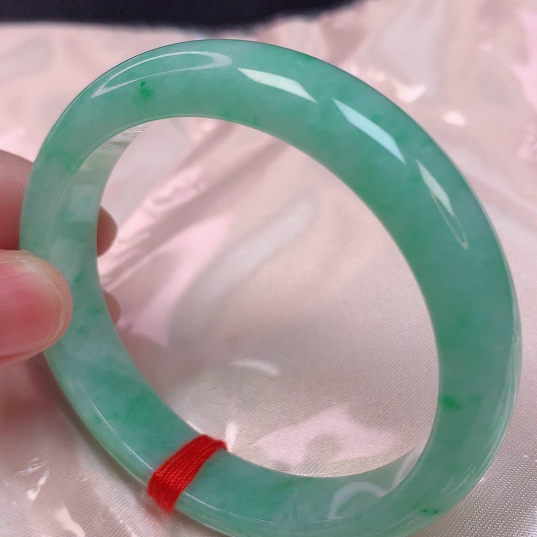 翡翠手镯未镶嵌54 翡翠手镯