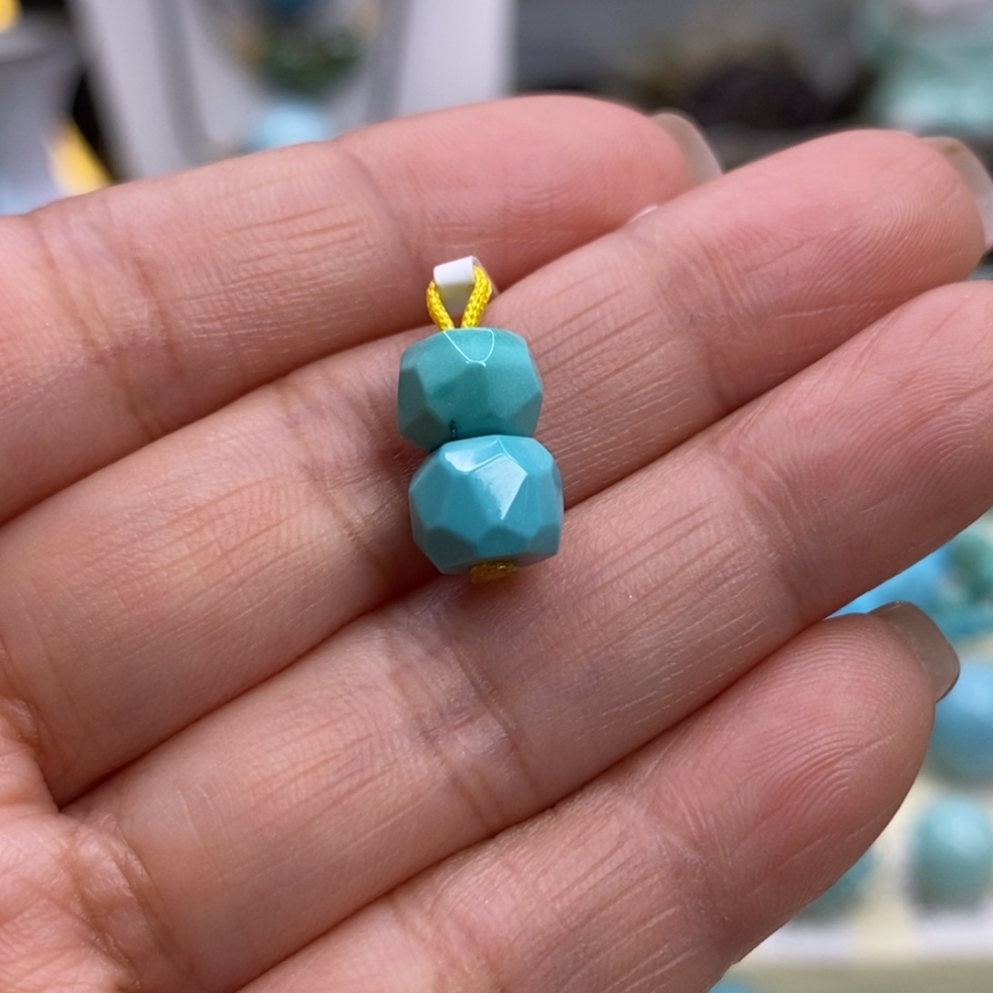 绿松石未镶嵌珠宝奇石7.7