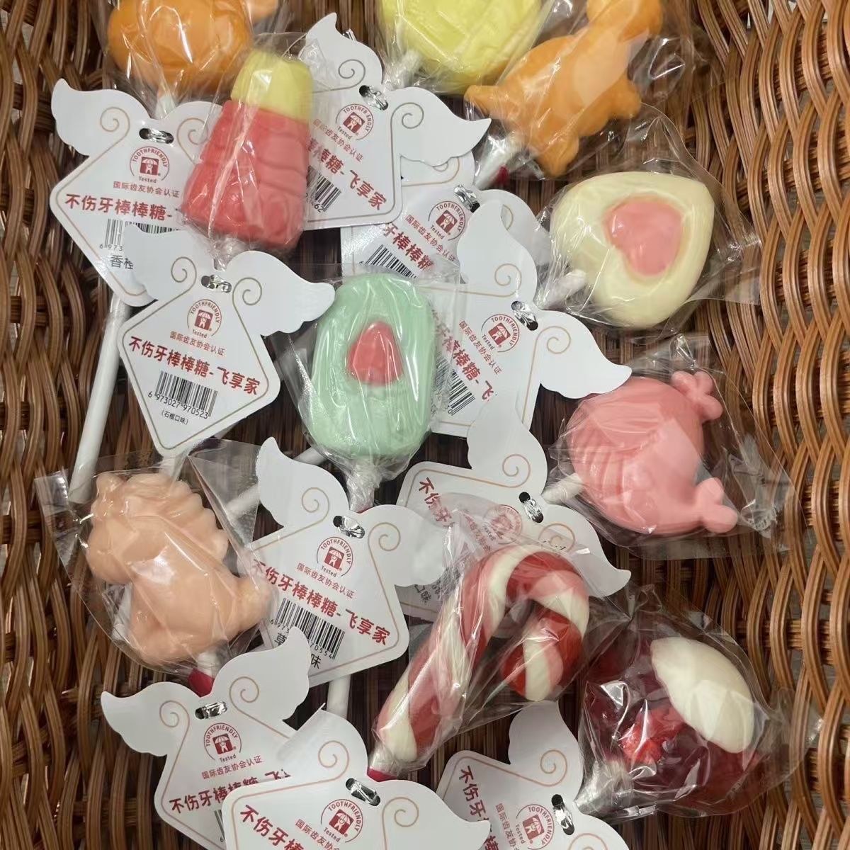 飞享家不伤牙棒棒糖含木糖醇儿童无添加蔗糖卡通水果硬糖宝宝糖果