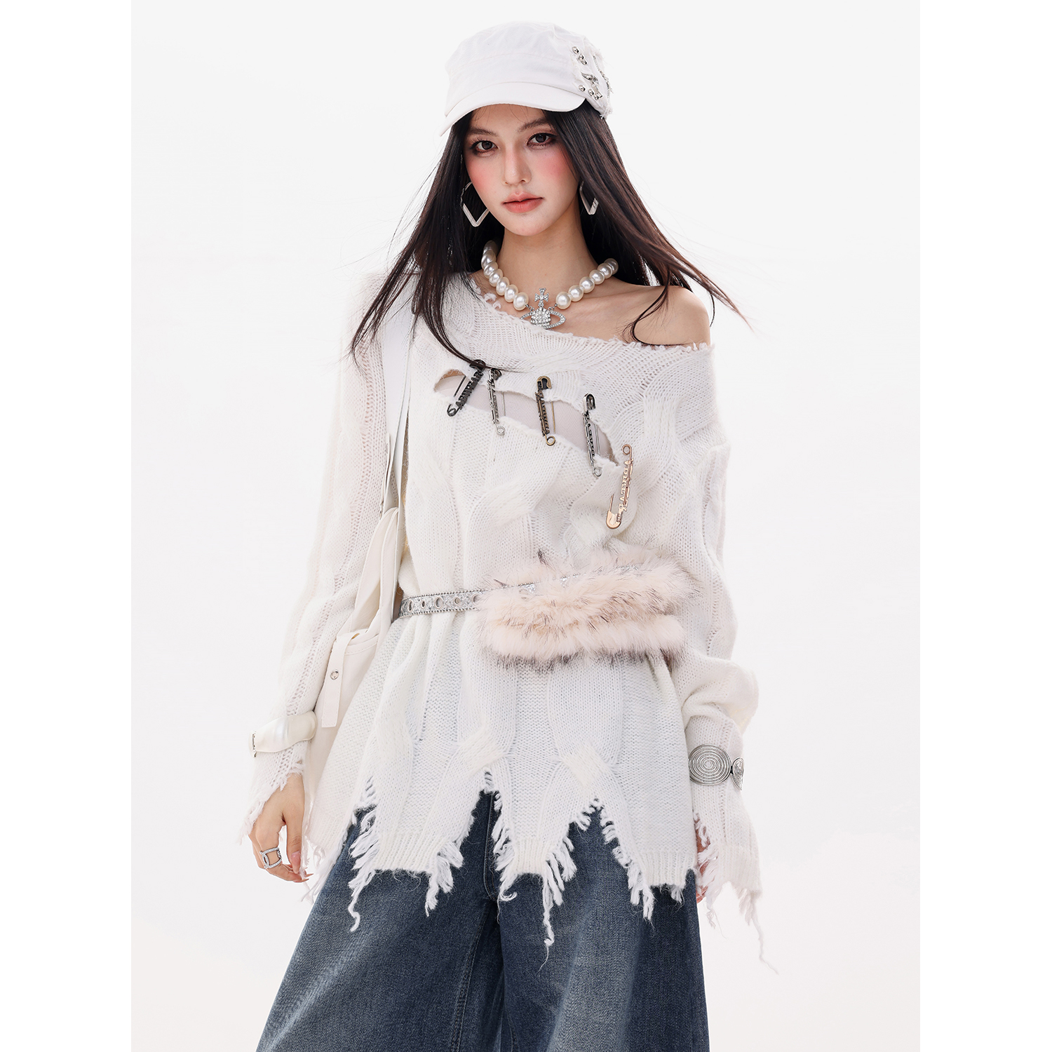 ABWLR摇滚浪潮-原创韩版毛边长袖针织衫女秋冬宽松镂空款别针毛衣