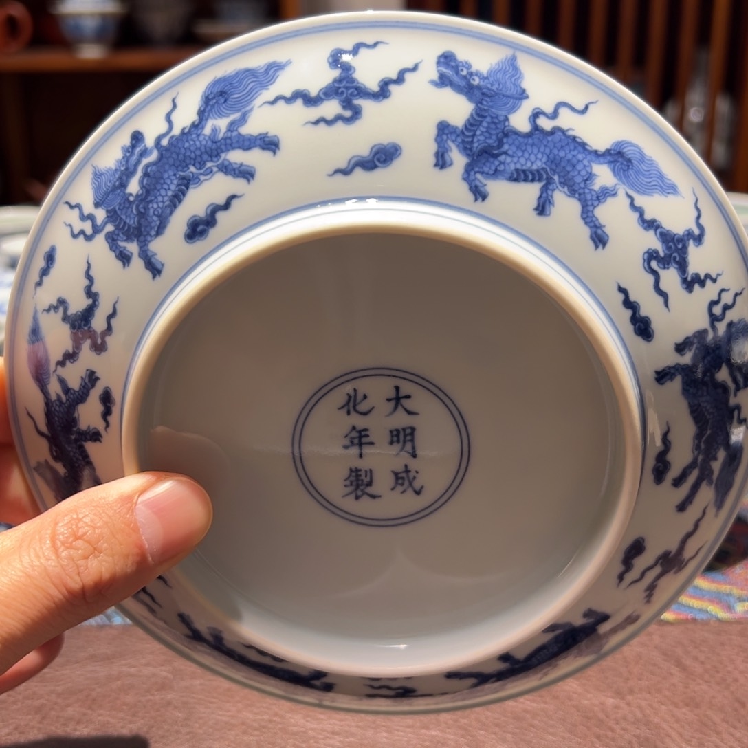 杯青花麒麟壶承直径16.7厘米