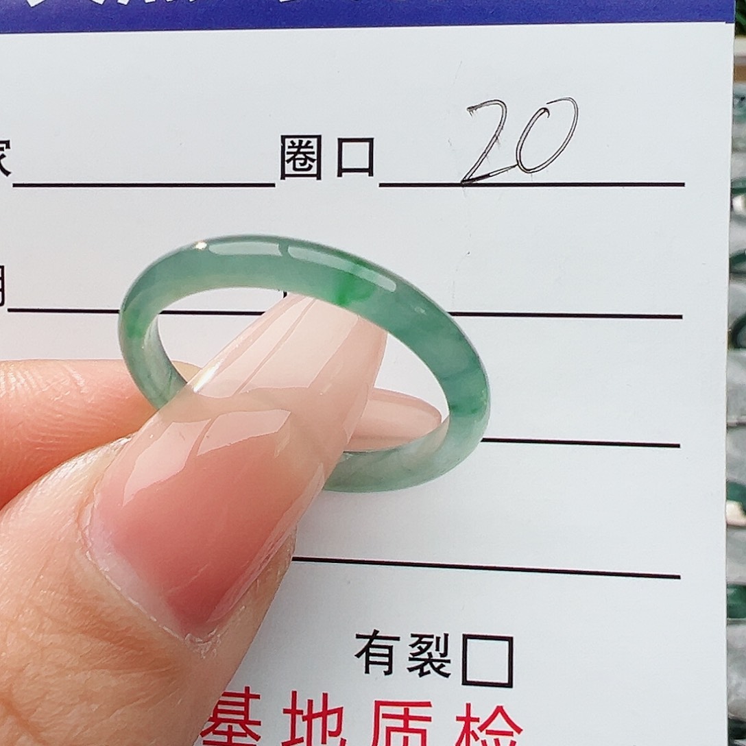 未镶嵌戒指翡翠翡翠