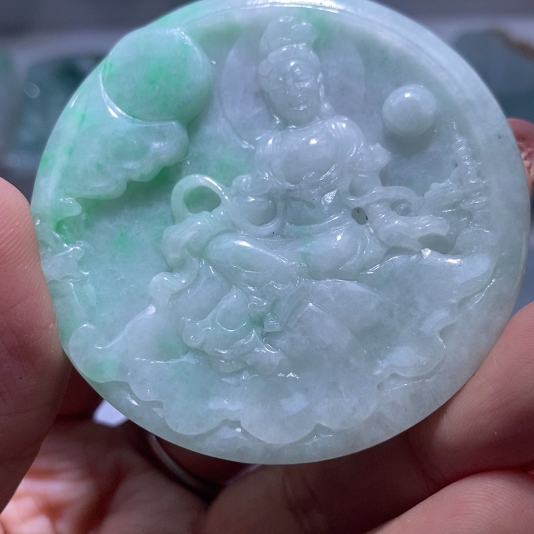 【闪购商品】翡翠未镶嵌颈饰观音