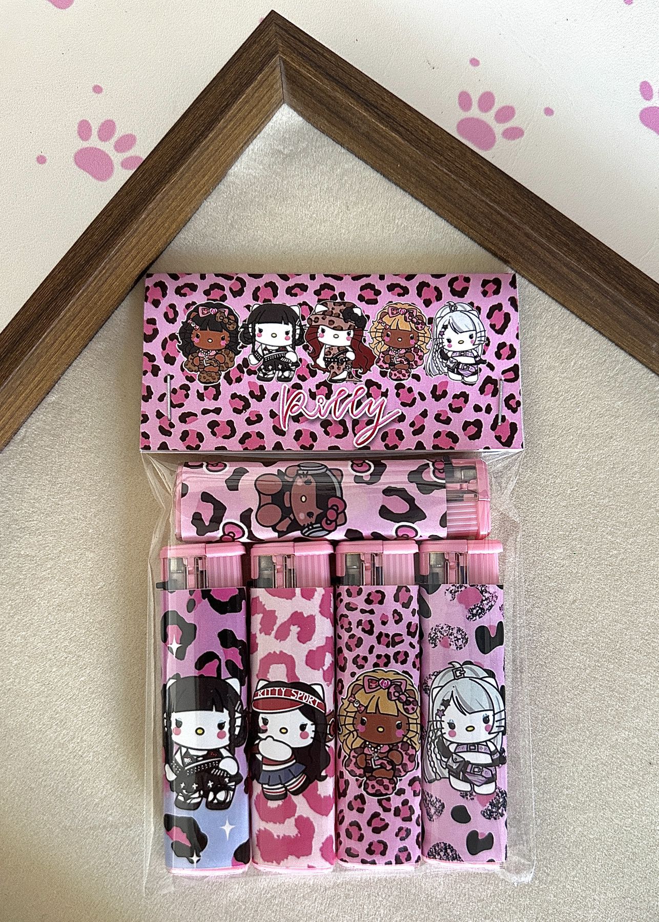 粉色豹纹kitty打火机创意少女心卡通超酷粉色火焰防风火机