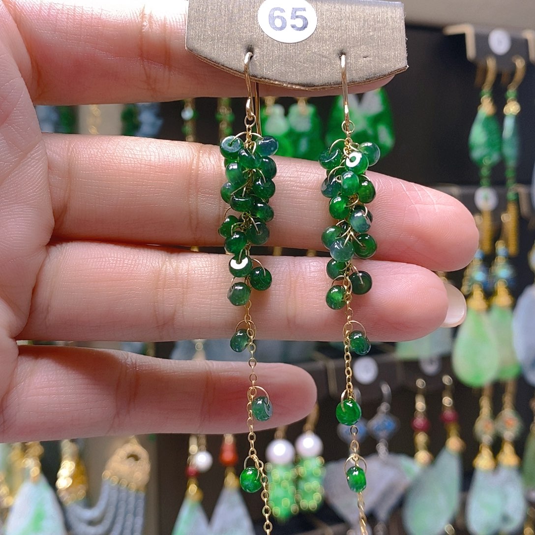 未镶嵌翡翠耳饰翡翠