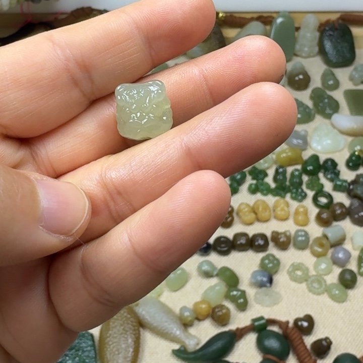 和田玉未镶嵌包链