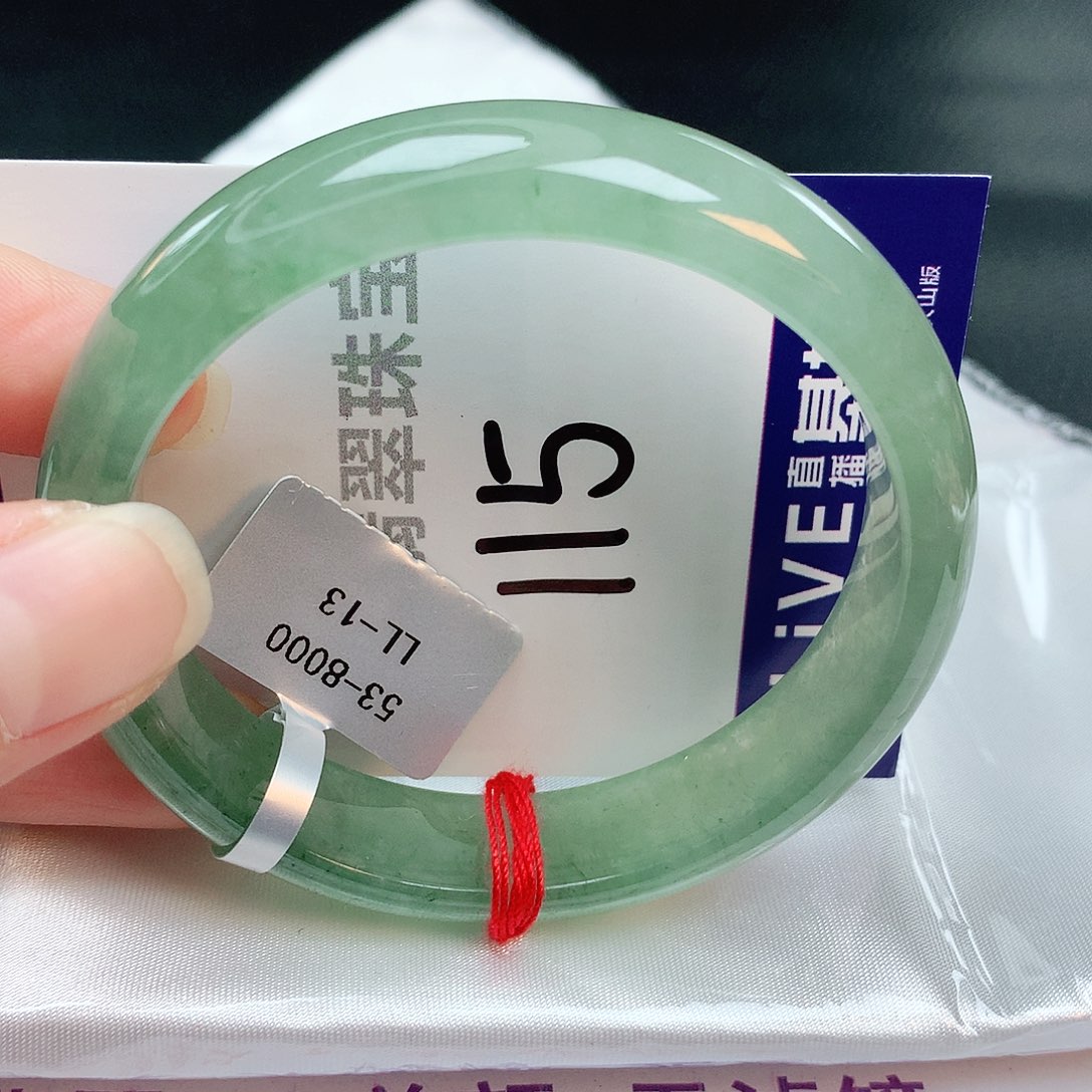 翡翠手镯未镶嵌缅甸天然A货翡翠手镯