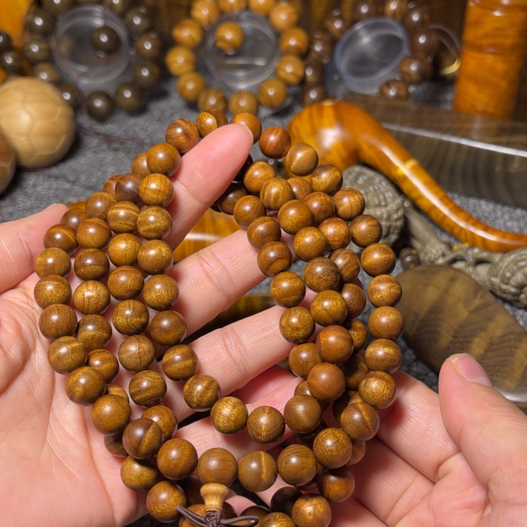 金丝楠枯木佛珠花纹1.0