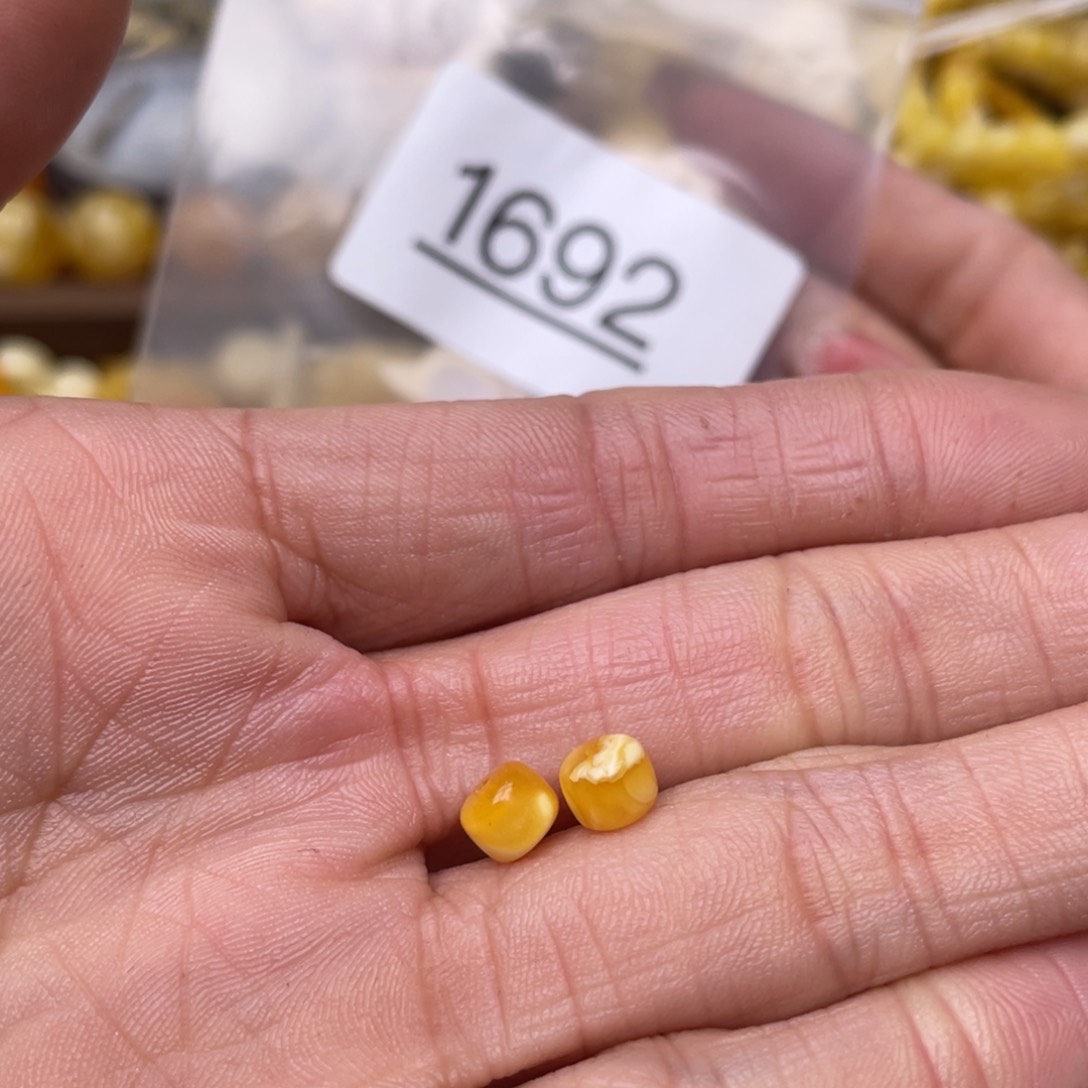 蜜蜡珠宝奇石未镶嵌6