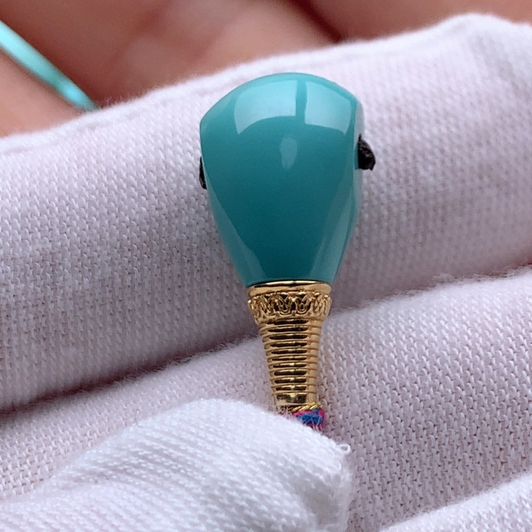 绿松石颈饰18K金镶嵌