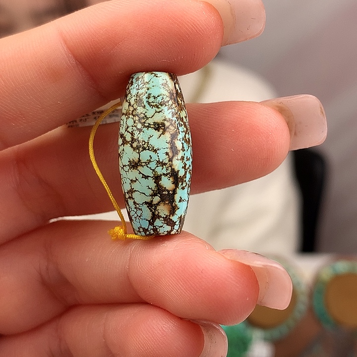 绿松石未镶嵌原矿