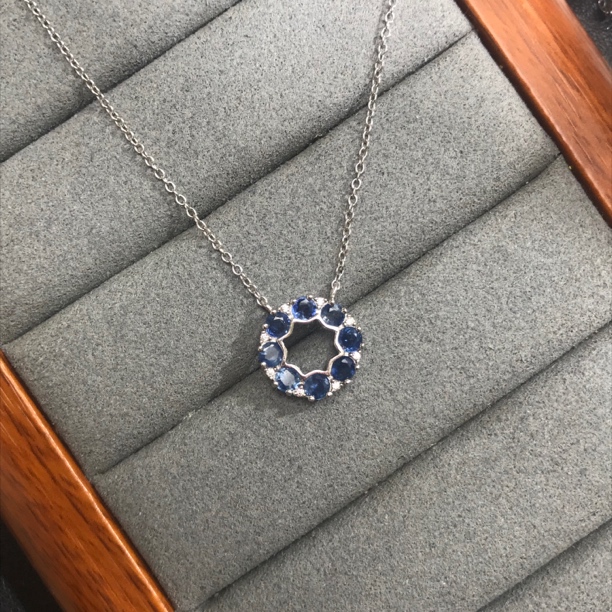 天然蓝宝吊坠甜甜圈矢车菊