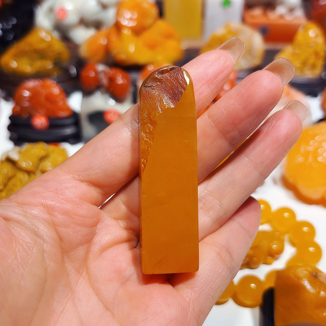 田黄石無**蓬石雕石雕石雕