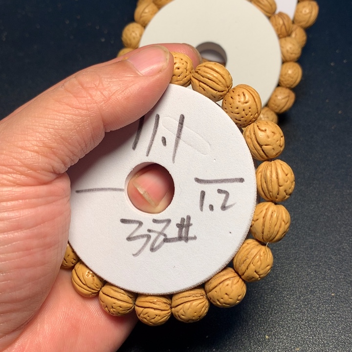 手串桃核38号健健康康了