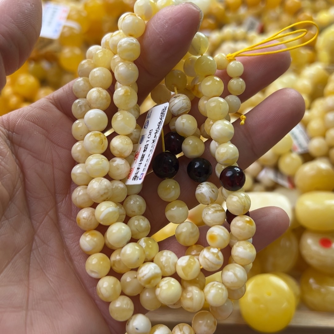 琥珀珠宝奇石未镶嵌