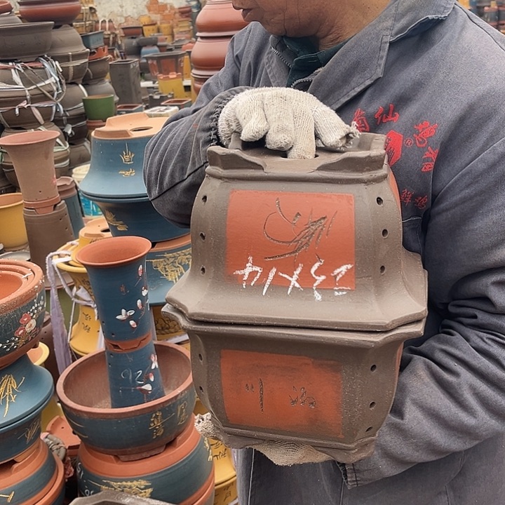 紫砂紫砂花盆和小