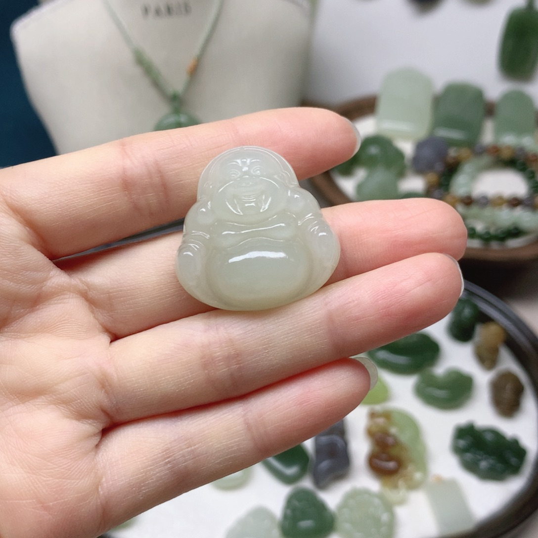 和田玉未镶嵌颈饰