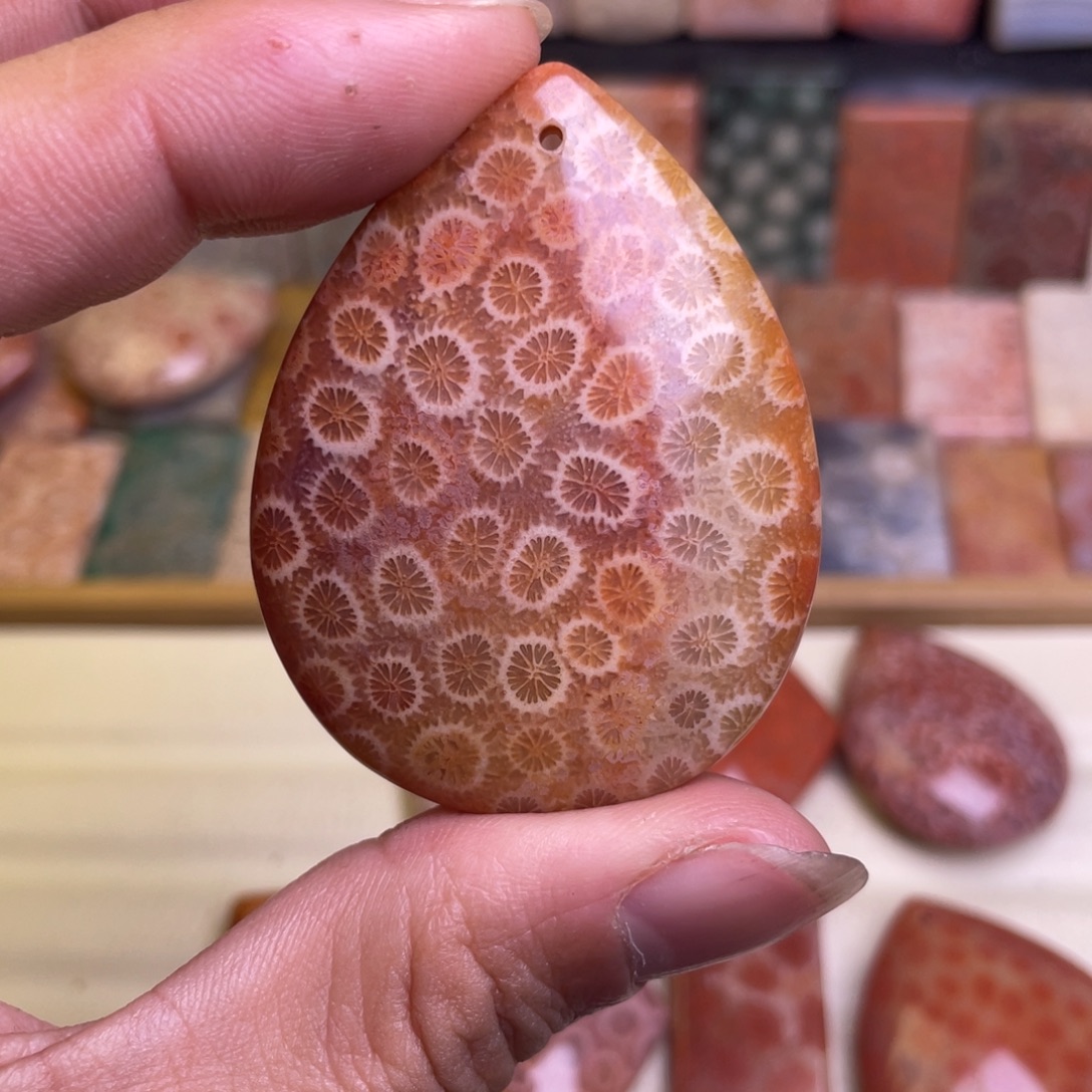 凋***硅化玉未镶嵌吊坠精品8