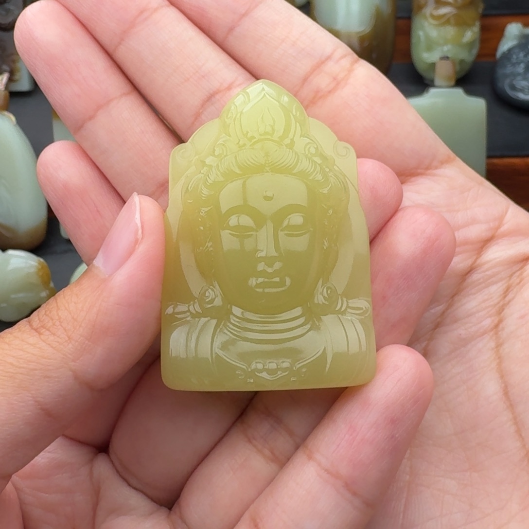 和田玉未镶嵌颈饰