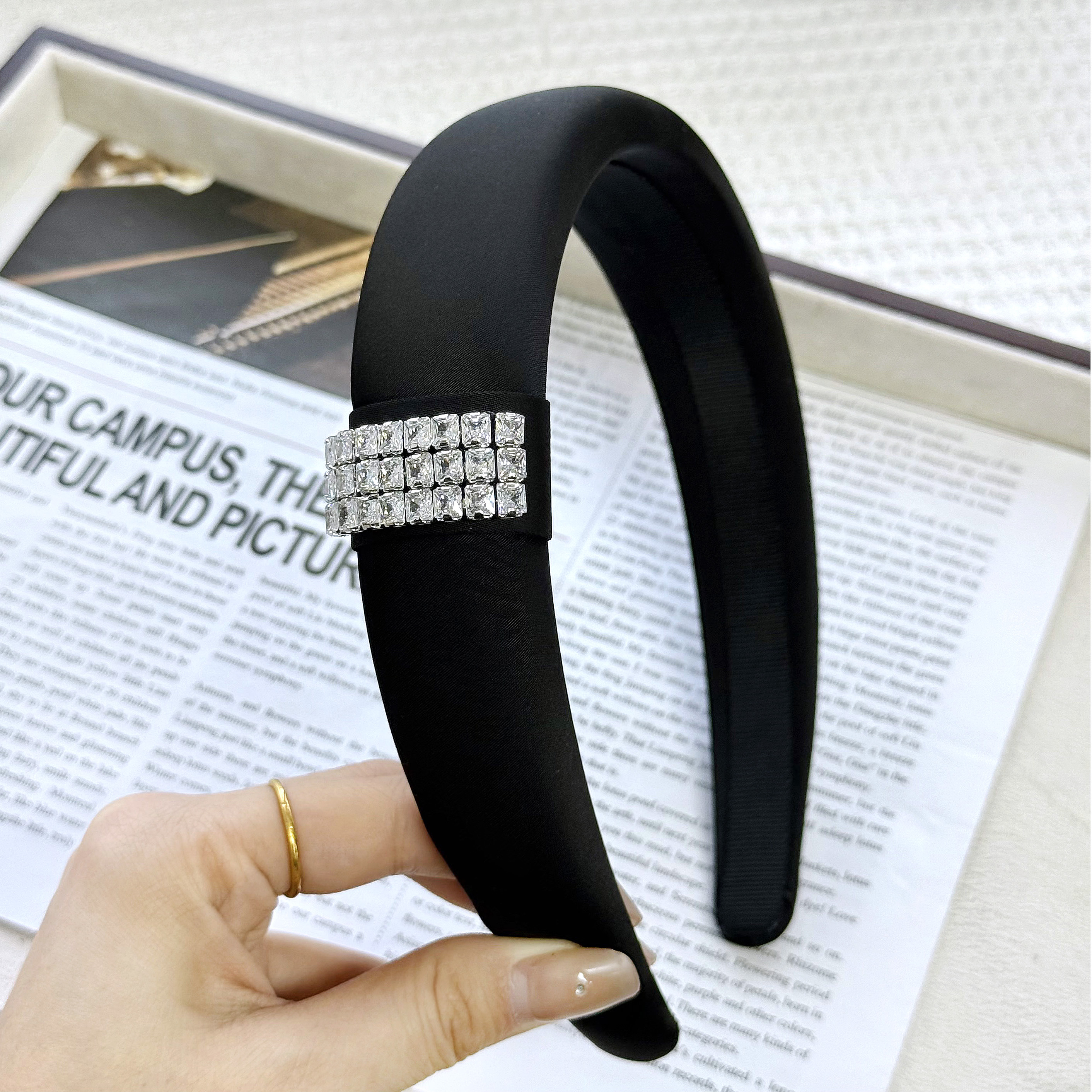 伍陆柒-2076明星同款发箍点钻款百搭气质款