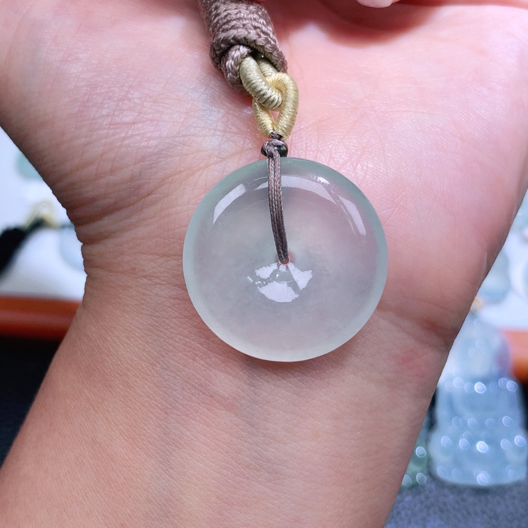 翡翠未镶嵌颈饰扣子