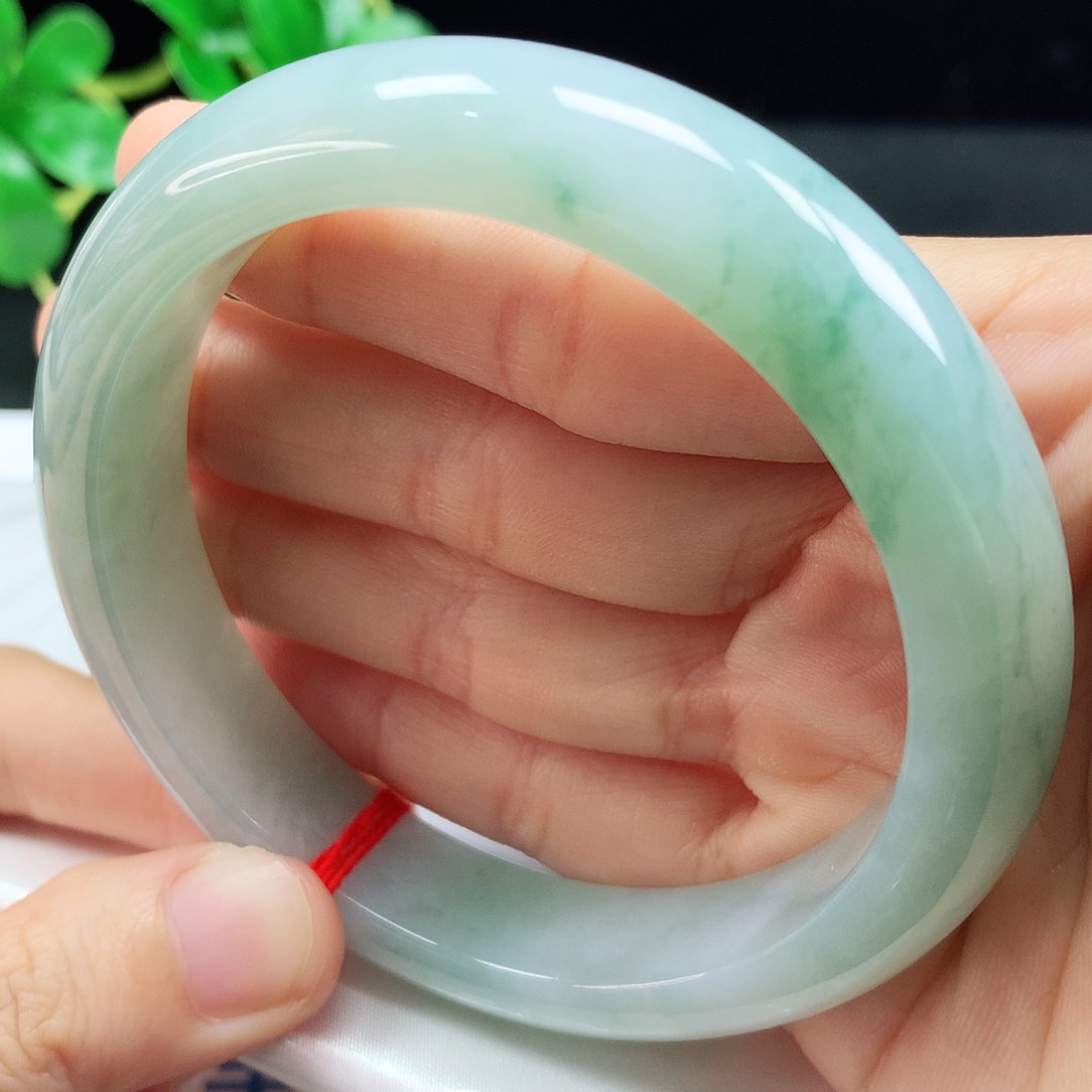 未镶嵌手镯翡翠60.8圈口绿底飘花145