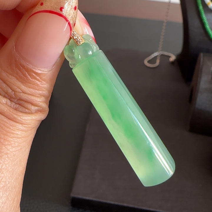 翡翠颈饰18K金镶嵌无事牌R